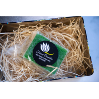 PAQUETE DE JABÓN Y CARAMELOS